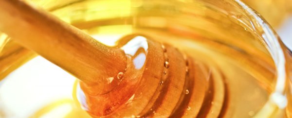 Here's how to make carbon nanoparticles with honey and a microwave