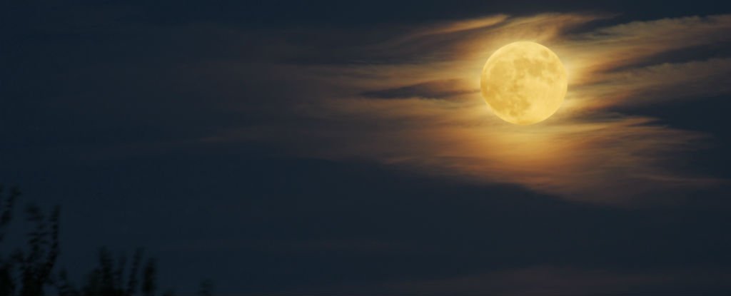 A Rare Hunter’s Supermoon Will Appear This Weekend - Here's How to Watch