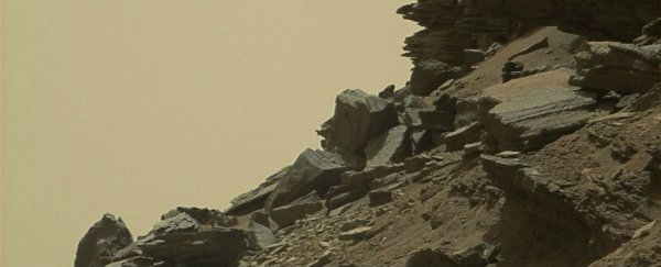 NASA's Curiosity rover just took the most incredible pictures yet of the Martian surface