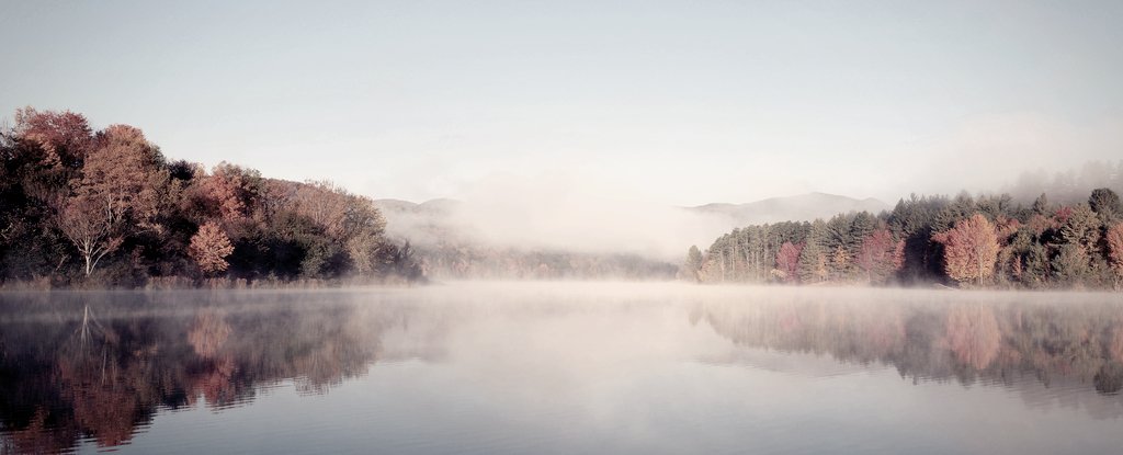 Earth Changes from September 2017 - to present / Biblical Hurricanes, Earthquakes, Floods, Volcanic Activity, Fires, Snow Ice Storms - Page 6 Moody_lake_in_vermont_1024