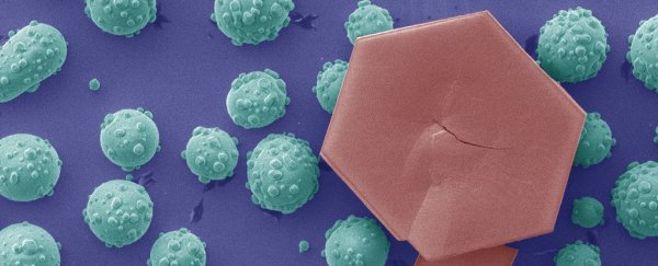 Smart nanocrystals could help deliver chemotherapy drugs more efficiently