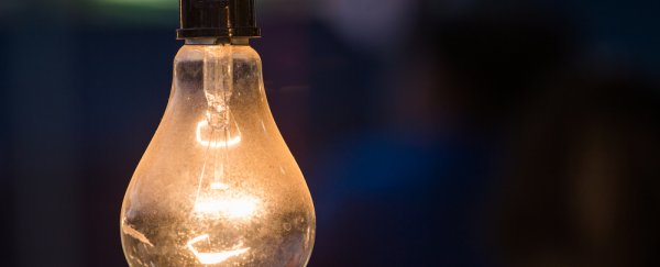 Super-efficient graphene lightbulbs will hit markets this year