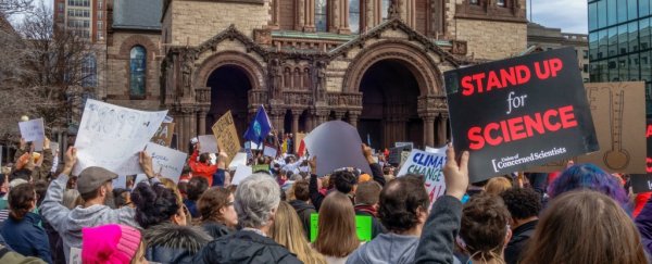 These free resources on science could be the answer to the 'fake news' epidemic