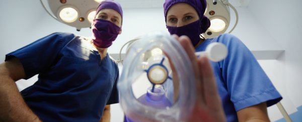 Watch: This is what anaesthetic does to your brain