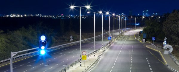 BMW wants to turn street lights into electric car charging stations