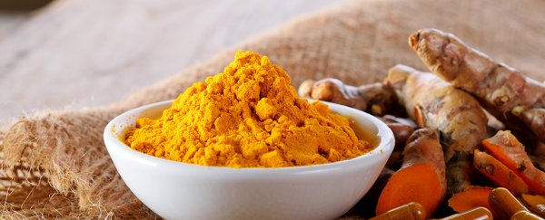 How nanoparticles and a common spice are killing cancer cells