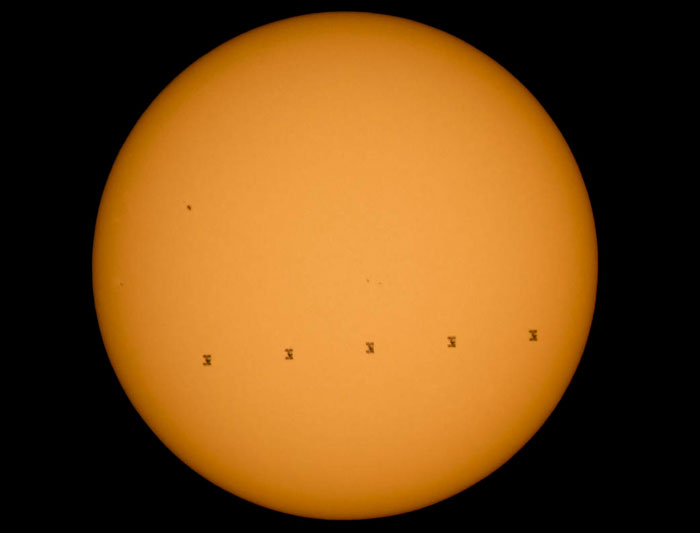 iss solar transit composite 150906x