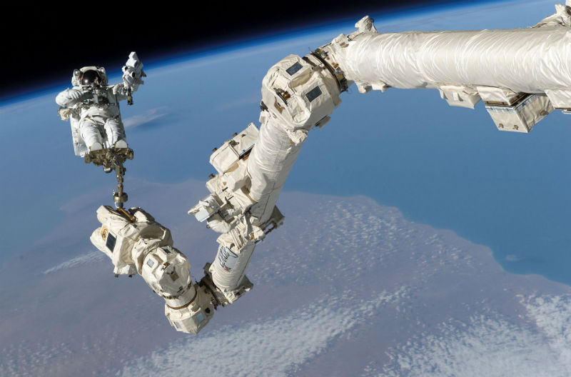 Steve Robinson on Canadarm2