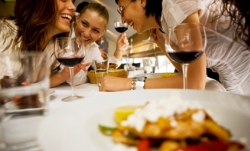 istock_restaurant.jpg istock_restaurant.jpg